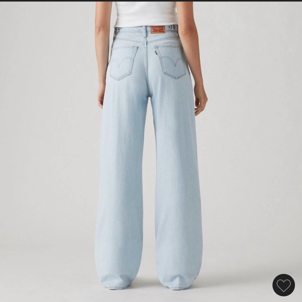 Levi's Women's baggy Jeans with tabs at waist